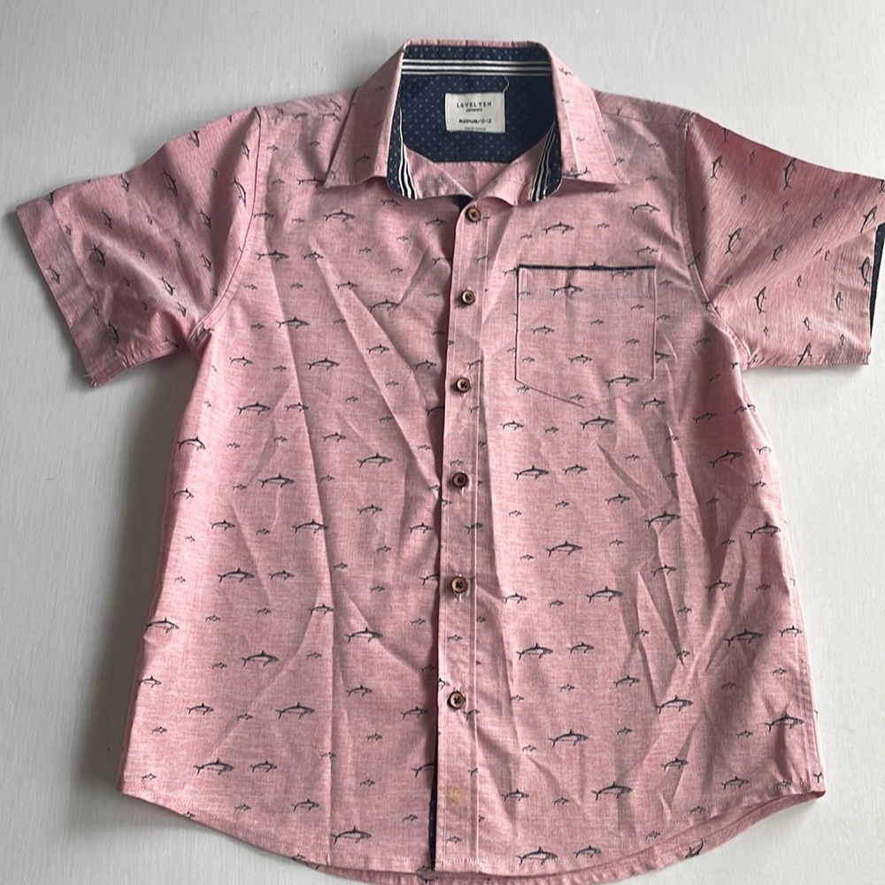 Level Ten boys button down short sleeve size 10-12…Excellent Condition!